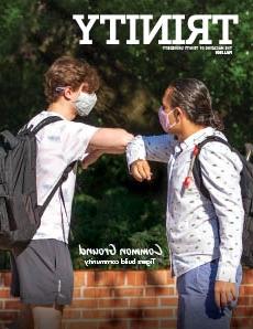 2020年秋季 赌博娱乐平台网址大全杂志 cover shows two masked students elbow-bumping above the words "共同点"
